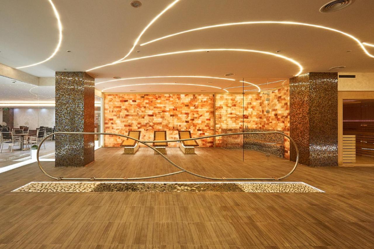 A Hoteli - Grand&Sky Hotel Tornik Zlatibor Exterior photo The lobby of the hotel