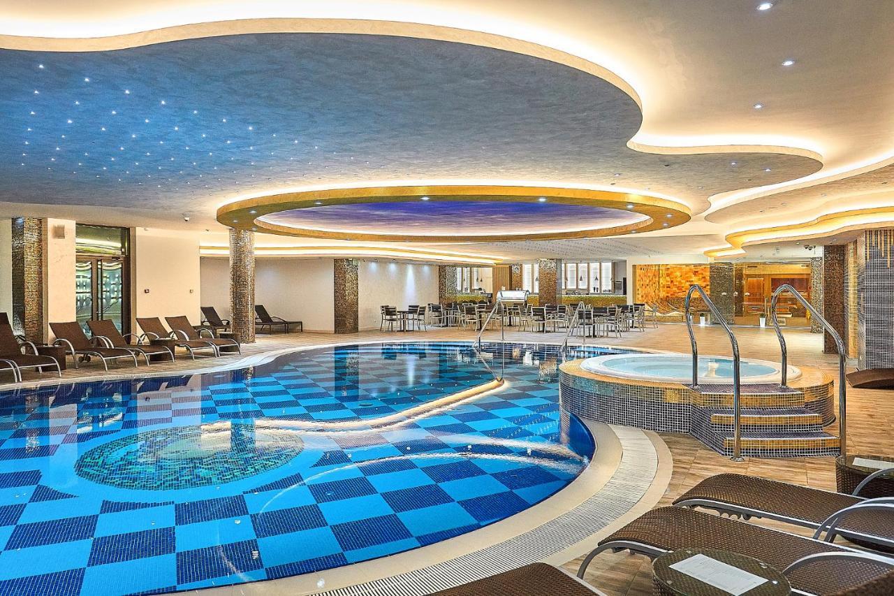 A Hoteli - Grand&Sky Hotel Tornik Zlatibor Exterior photo The swimming pool