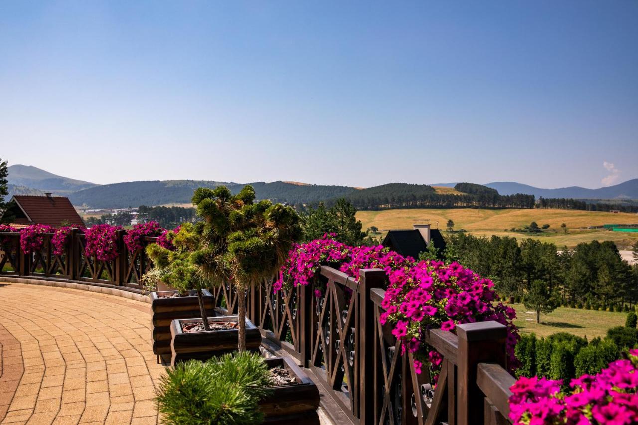 A Hoteli - Grand&Sky Hotel Tornik Zlatibor Exterior photo View of the town