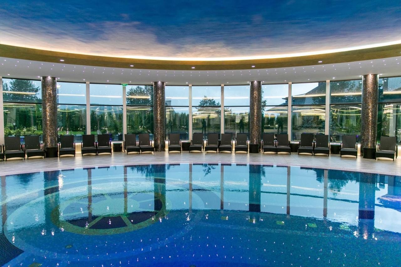A Hoteli - Grand&Sky Hotel Tornik Zlatibor Exterior photo The swimming pool at the hotel