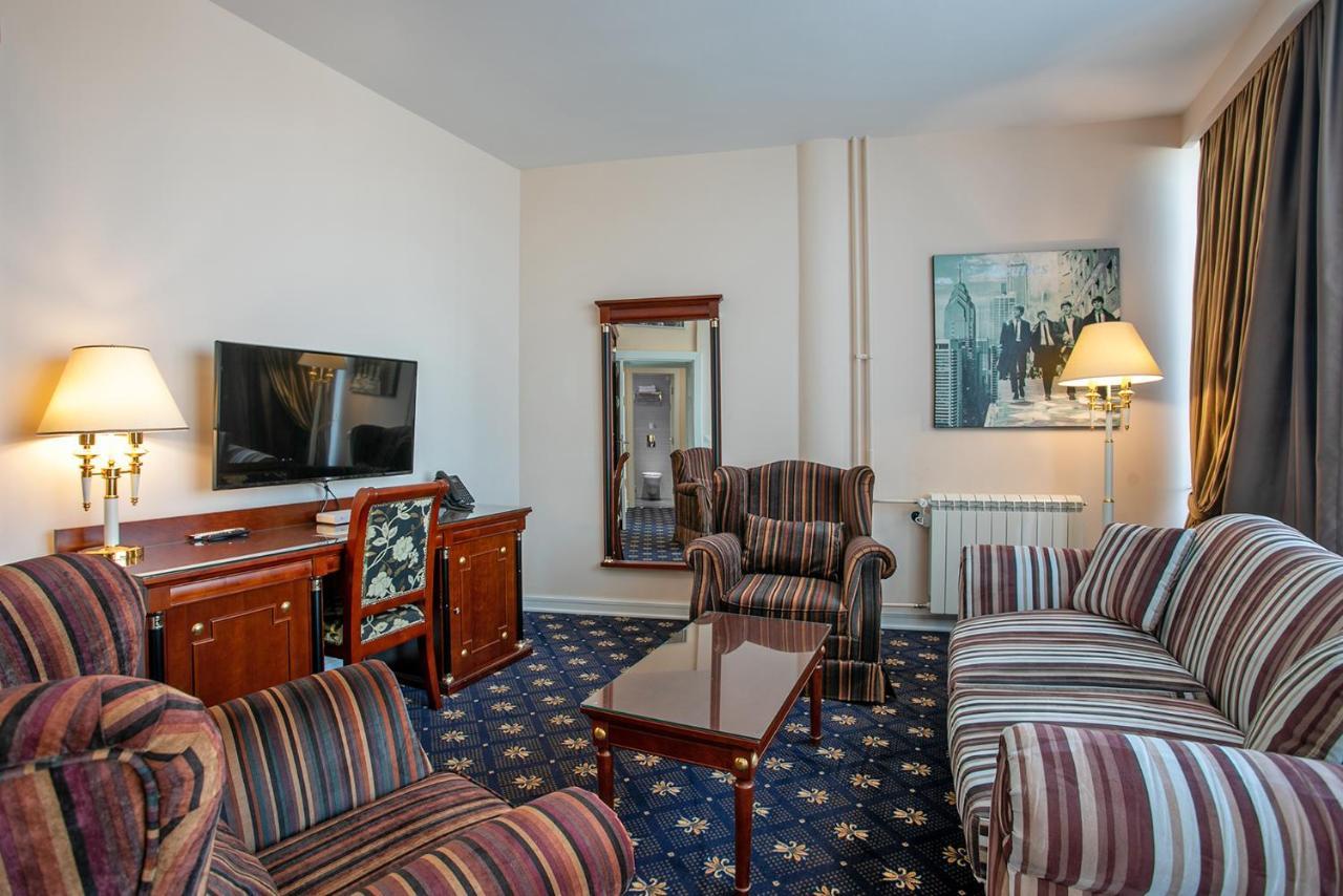 A Hoteli - Grand&Sky Hotel Tornik Zlatibor Exterior photo Suite