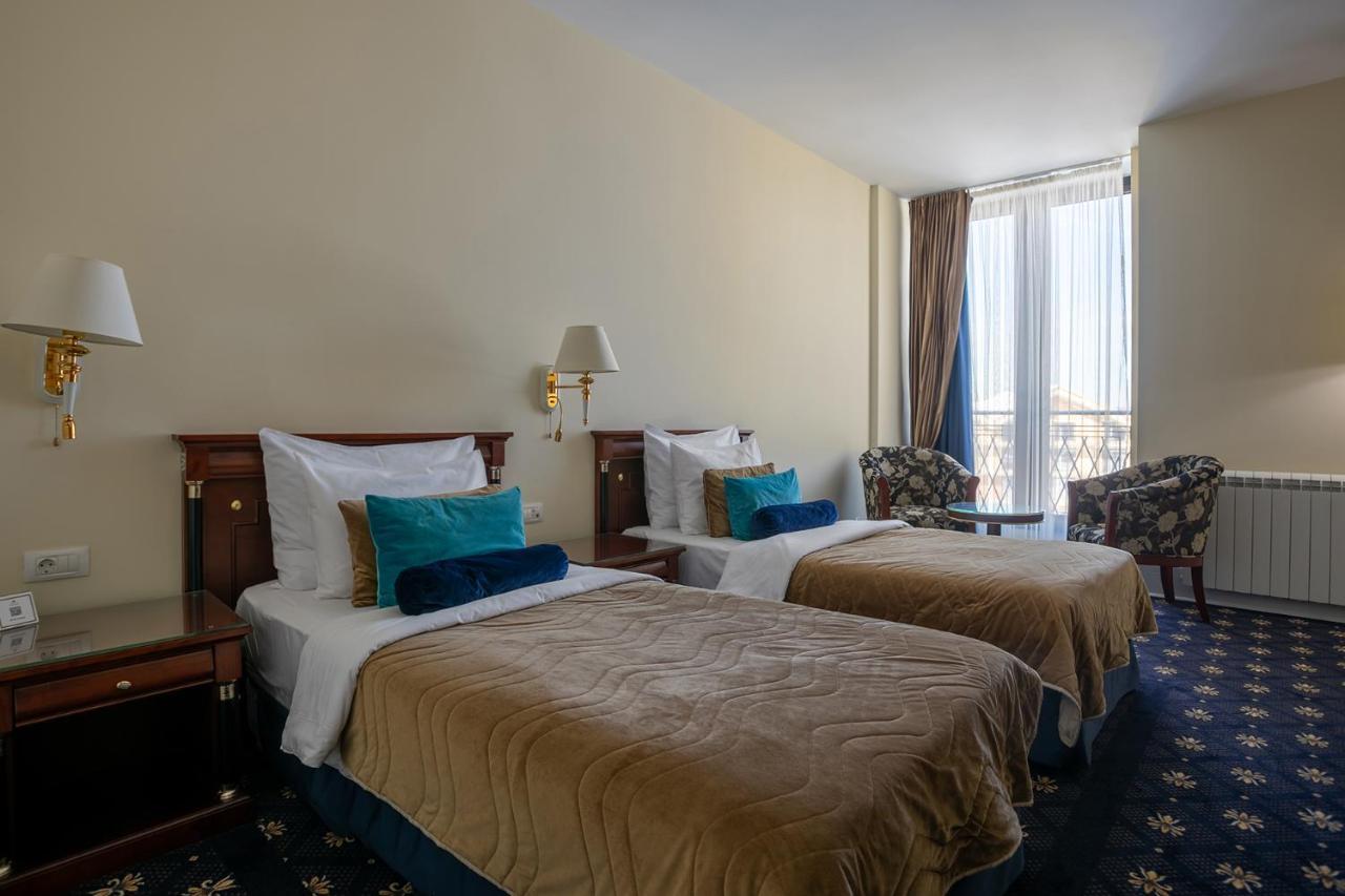 A Hoteli - Grand&Sky Hotel Tornik Zlatibor Exterior photo A room at the hotel