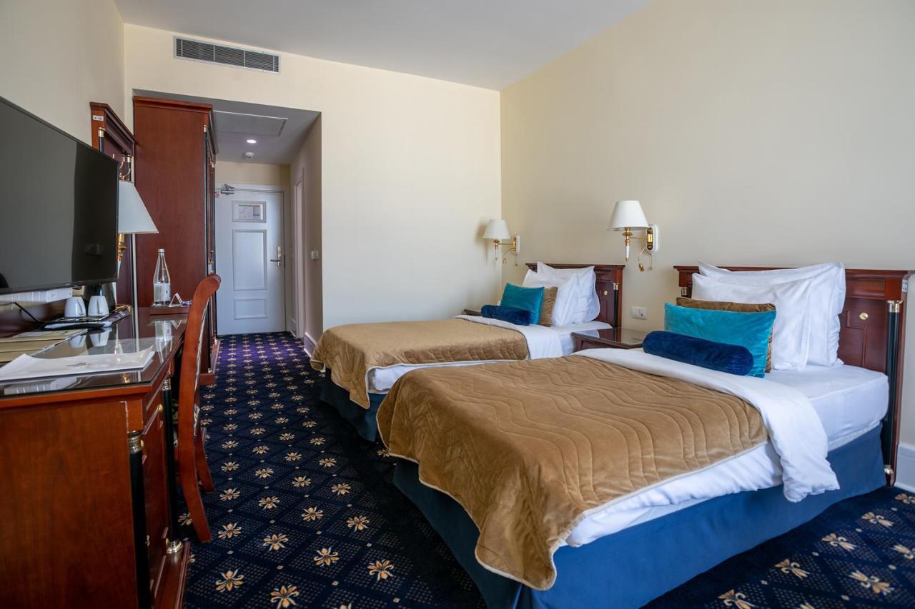 A Hoteli - Grand&Sky Hotel Tornik Zlatibor Exterior photo A room at the hotel