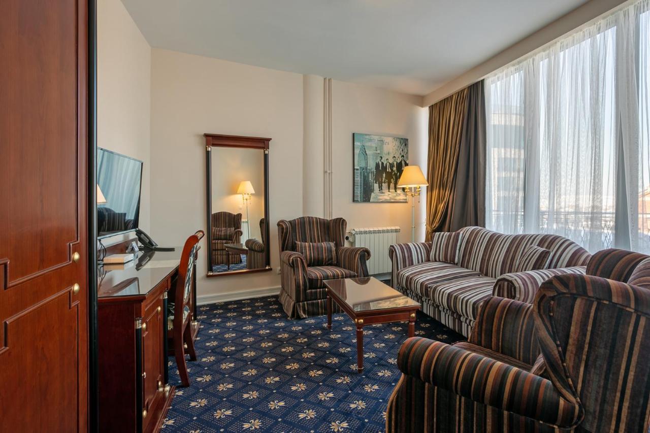A Hoteli - Grand&Sky Hotel Tornik Zlatibor Exterior photo Suite